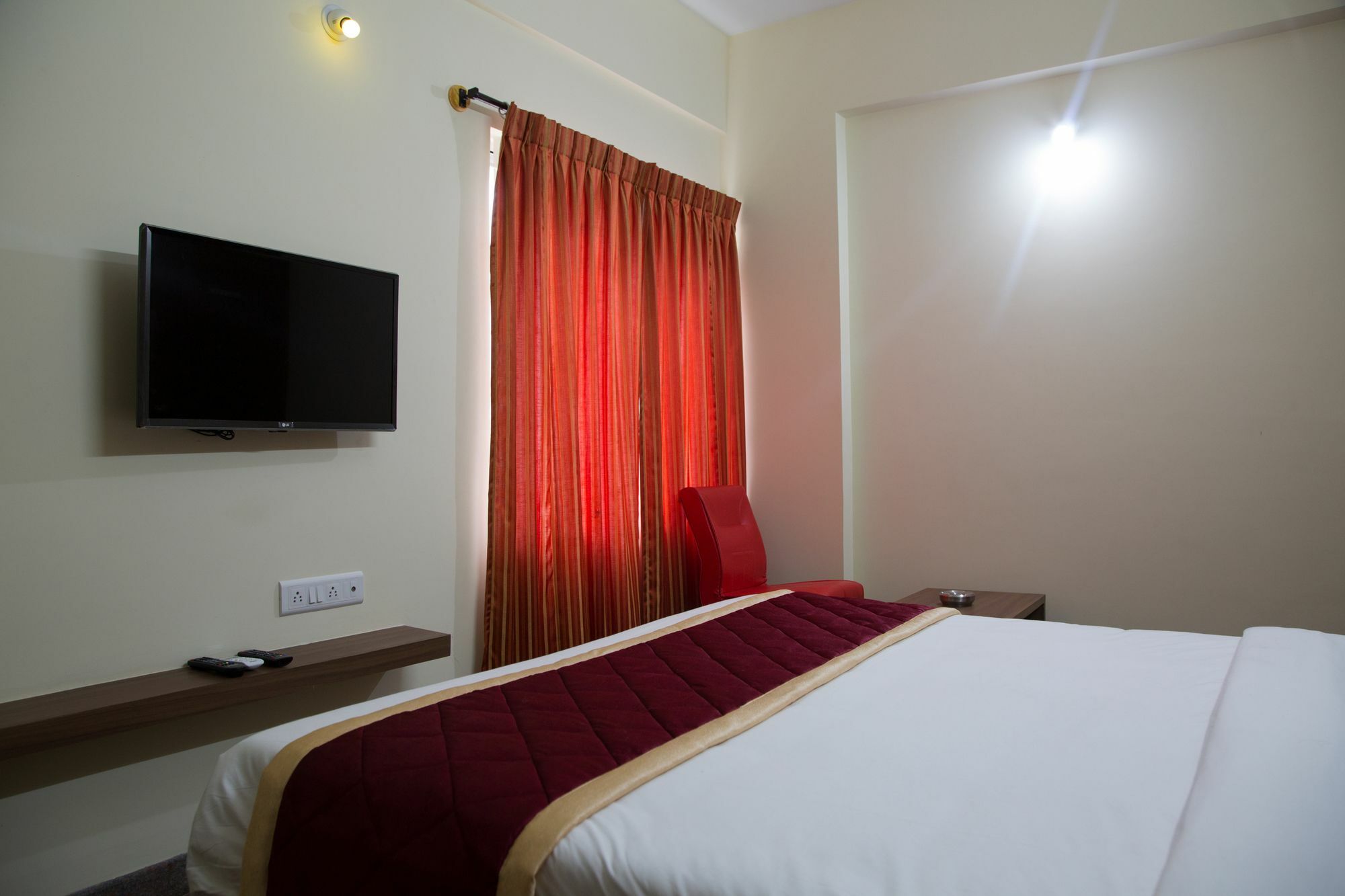 Hotel O Champion Comfort Near Hosahalli Metro Station Bangalore Eksteriør billede