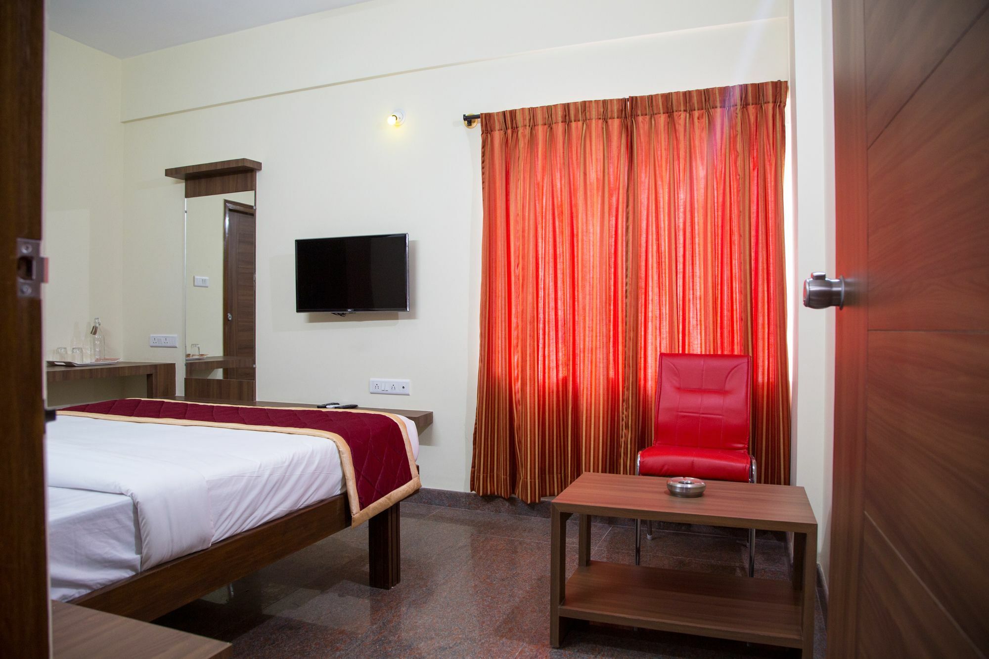 Hotel O Champion Comfort Near Hosahalli Metro Station Bangalore Eksteriør billede