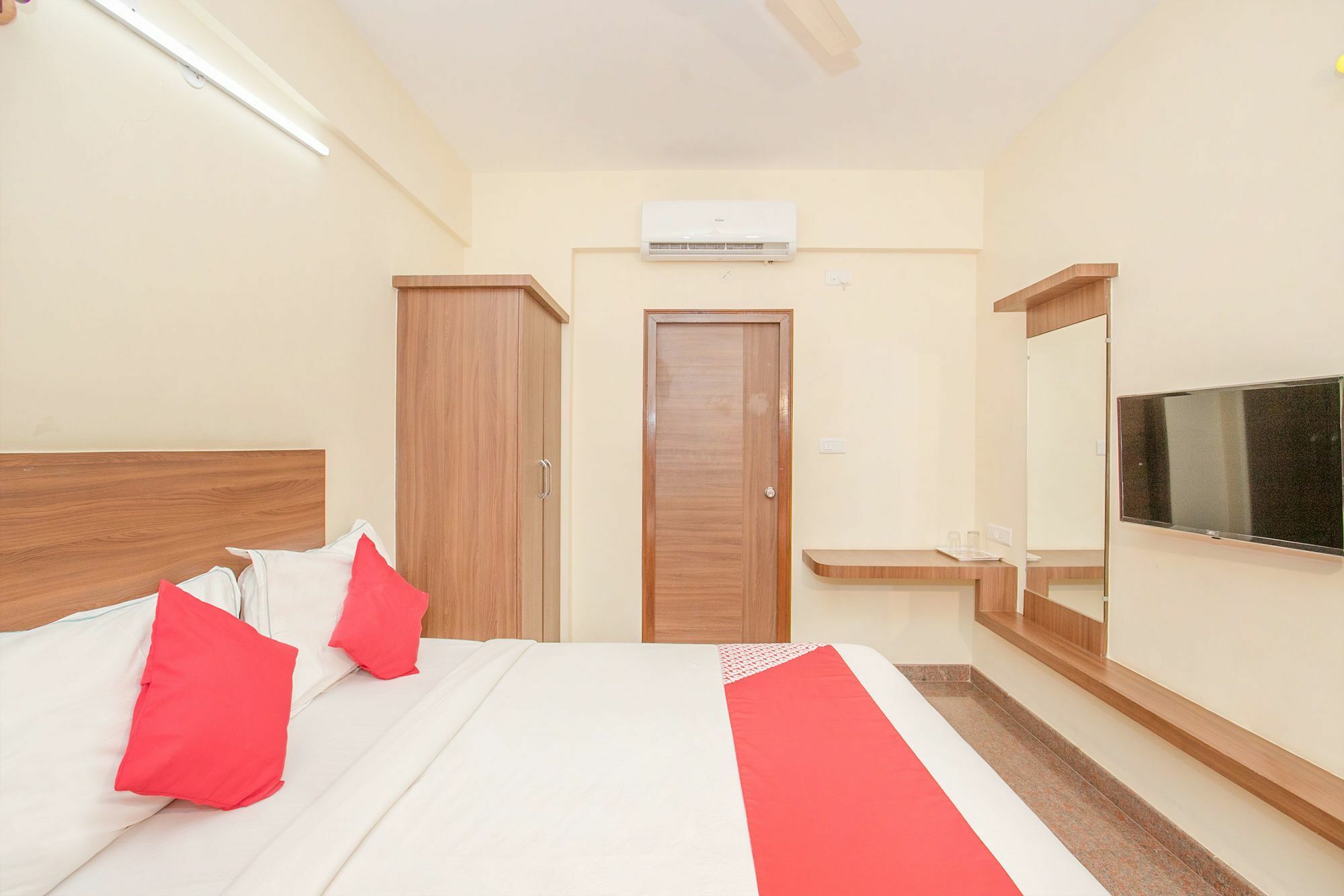 Hotel O Champion Comfort Near Hosahalli Metro Station Bangalore Eksteriør billede